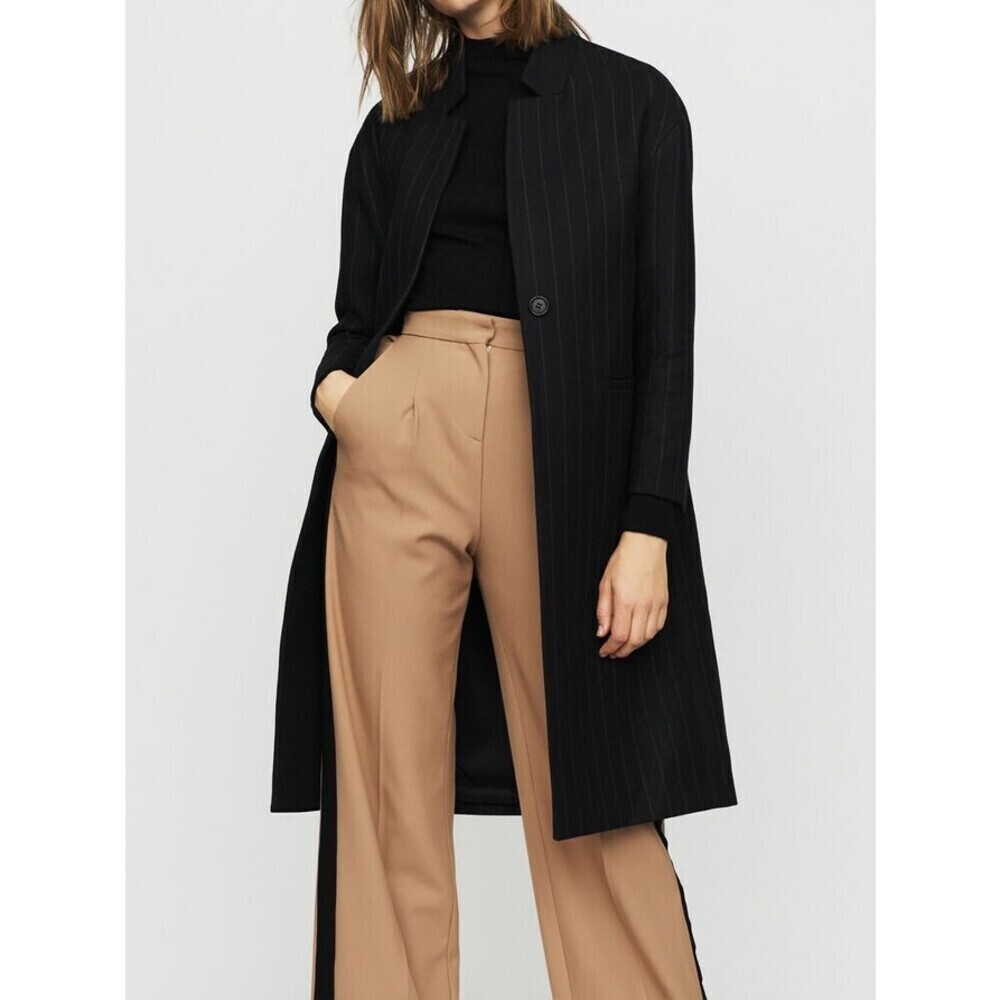 Maje $1100 women's Wool Blend pinstripes straight Coat in black Size 40 NWT